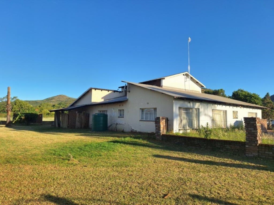 Commercial Property for Sale in Zuurplaat A H North West